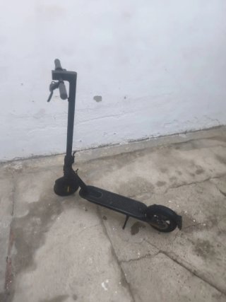 Patinete Eléctrico Xiaomi esencial Negro