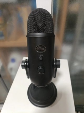 Micrófono Blue Yeti Negro