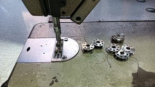 Singer 591C 3005D industrial japonesa + cortahílos