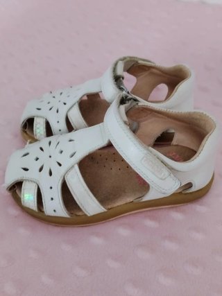 Sandalias pablosky 24