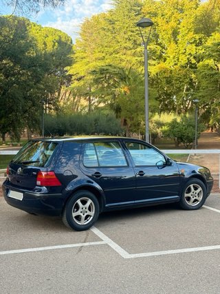 Volkswagen Golf 2001