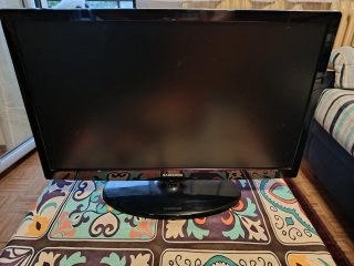 Samsung TV 22 Negra con mando a distancia