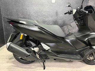 Honda PCX 125 DX ABS Negra