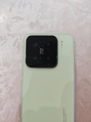 Xiaomi 15 5G (12 GB / 256 GB) – Como nuevo + funda