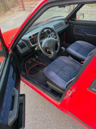 Peugeot 205 1996