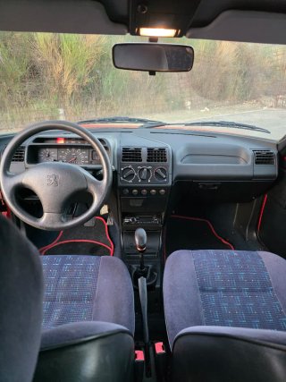 Peugeot 205 1996