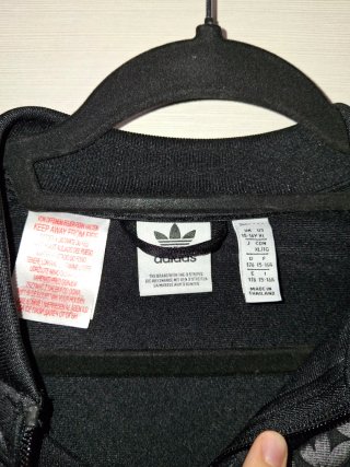 Chándal Adidas Negro y Dorado