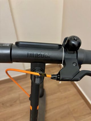 Patinete Eléctrico Ninebot + Casco + Cargador