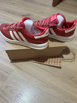 Zapatillas Adidas Rojas y Blancas