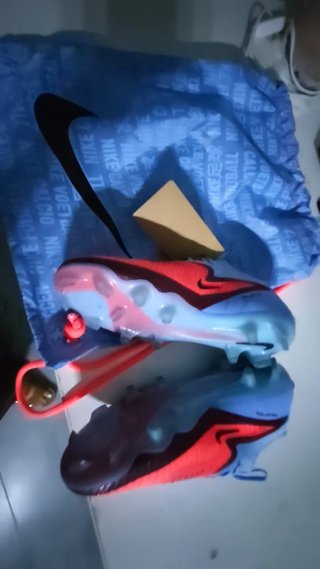 Nike Phantom GT2 talla 39.5 sin estrenar