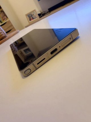 Samsung S25 Ultra + Apple Watch 8 Nero
