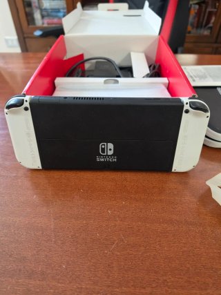 Nintendo Switch OLED Bianco + accessori