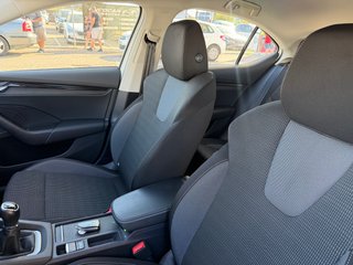 SKODA OCTAVIA 2.0TDI 115Cv Ambition -UnicoPropieta