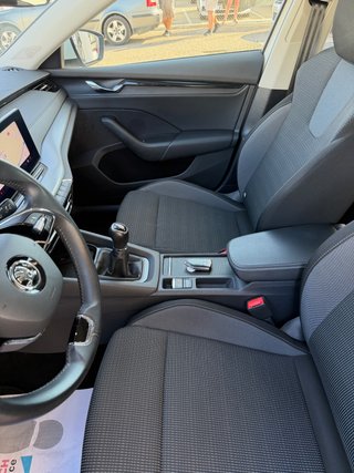 SKODA OCTAVIA 2.0TDI 115Cv Ambition -UnicoPropieta