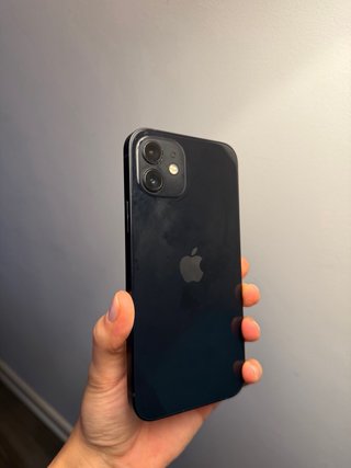 iPhone 12 64GB Negro + Accesorios