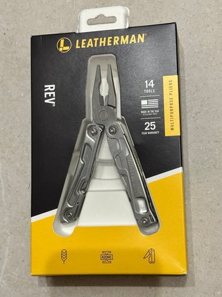 Leatherman REV Pinze Multiuso con 14 Utensili