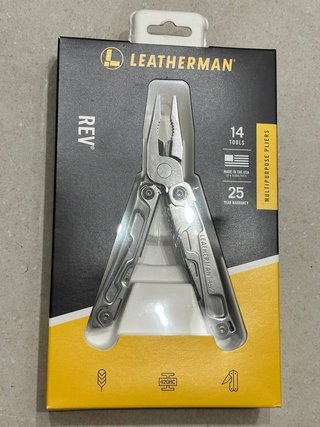 Leatherman REV Pinze Multiuso con 14 Utensili