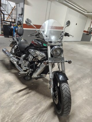 Hyosung Aquila GV650 EFI Negra