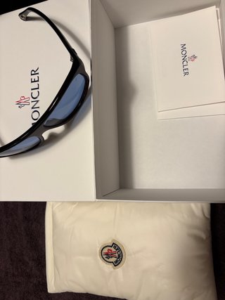 Gafas de sol Moncler negras