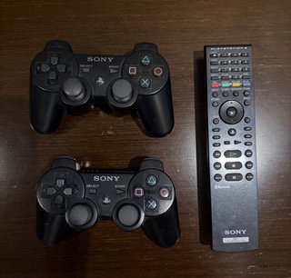 Consola PS3 60GB + 2 Mandos + 3 Juegos