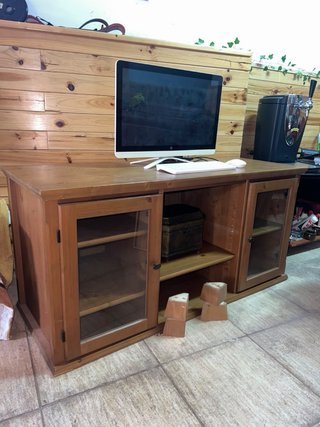 Mueble TV madera y cristal