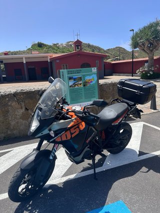 KTM 1050 Adventure Negra/Naranja