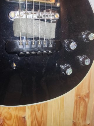 Guitarra Eléctrica Les Paul Custom + Maleta