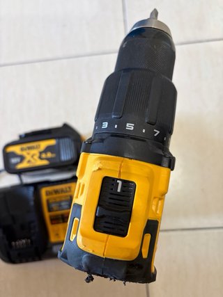 Taladro DeWalt + 2 Baterías 18V