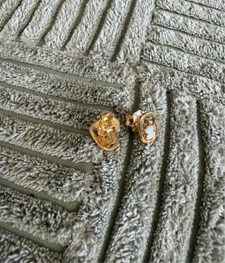 Pendientes Tous Oso Dorado con Piedra Blanca
