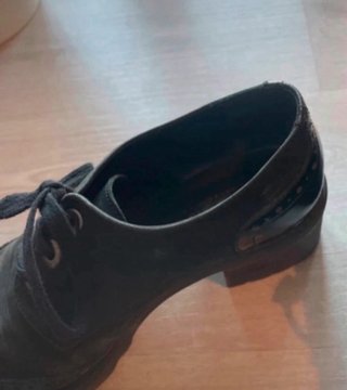 Mocasines negros con cordones
