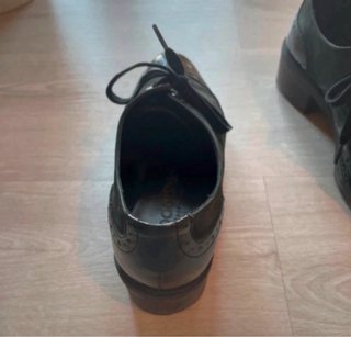 Mocasines negros con cordones