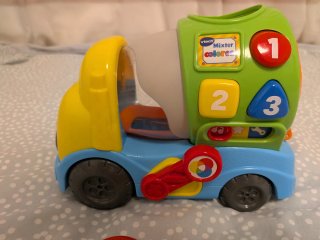Hormigonera Vtech con luces y sonido