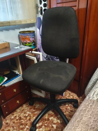 Silla de escritorio negra