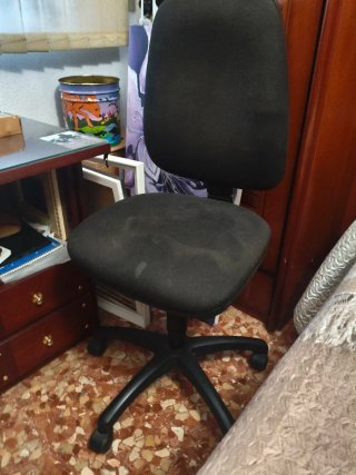 Silla de escritorio negra