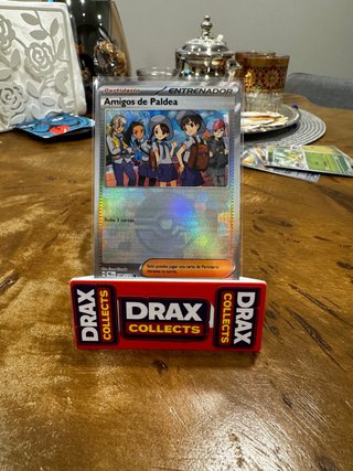 Carta Pokémon Amigos de Paldea Entrenador