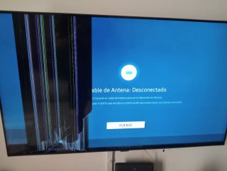 TV Samsung UE50AU7105K Panel Roto