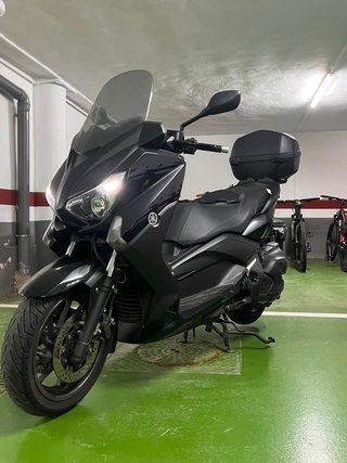 Yamaha XMAX 400 Negra