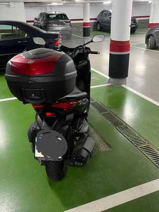 Yamaha XMAX 400 Negra