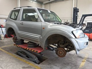 Despiece completo MITSUBISHI MONTERO (V60/V70)