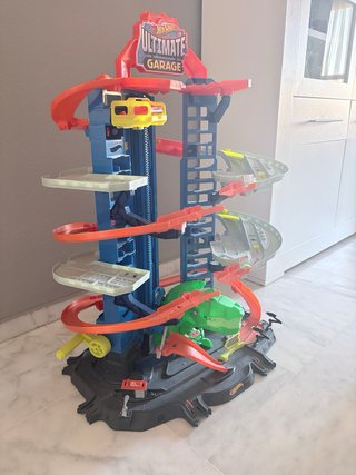 Hot Wheels Ultimate Garage