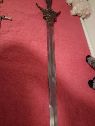 Espada decorativa estilo Terminator