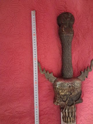 Espada decorativa estilo Terminator