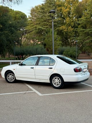 Nissan Primera 2000