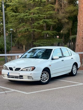 Nissan Primera 2000