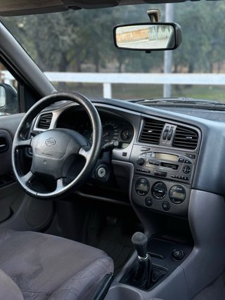 Nissan Primera 2000