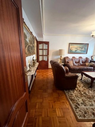 Muebles de salón madera noble