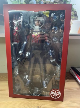Capitana Marvel Endgame Hot Toys