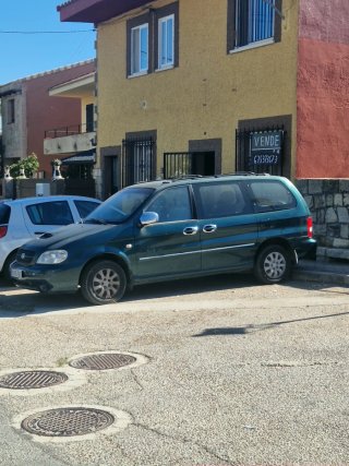 KIA Carnival 2002