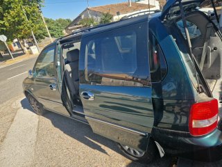 KIA Carnival 2002