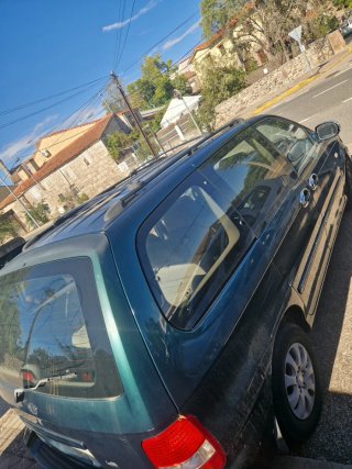 KIA Carnival 2002